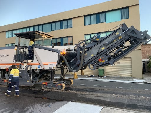 Construction & Environmental Monitoring 2 Milling Road Asphalt for Reuse